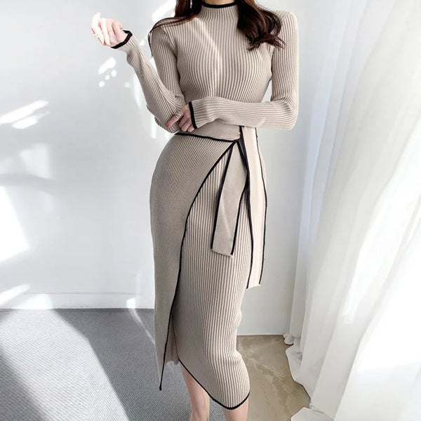 100% Ribbed Cotton Long-Sleeved Curve-Enhancing MIDI Dress