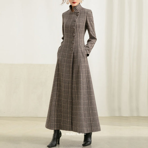 Sleek Single-Breasted Plaid Wool Coat