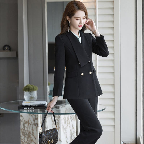 Exquisitely Tailored Double-Breasted Pantsuit Set